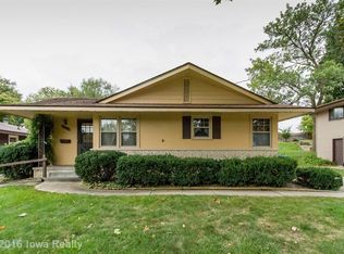 3314 Vilura Pkwy, Des Moines, IA 50310
