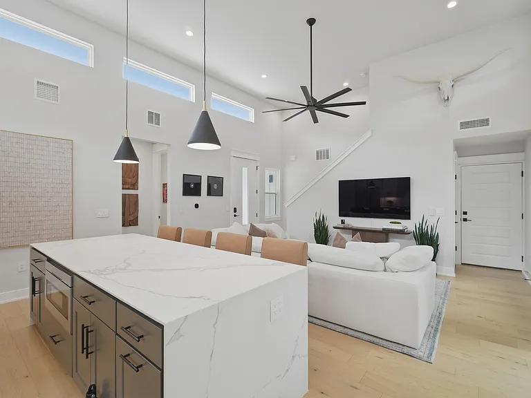 2711 Stacy Ln #B — Photo 6