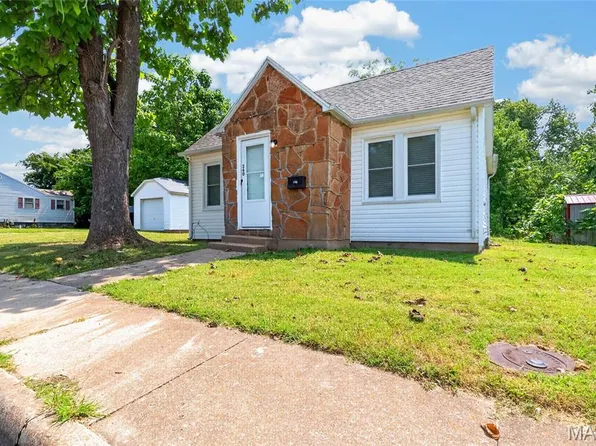 360 W 5th St, Lebanon, MO 65536