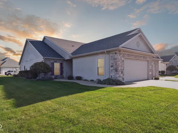 1802 Waterfall Dr, Nappanee, IN 46550
