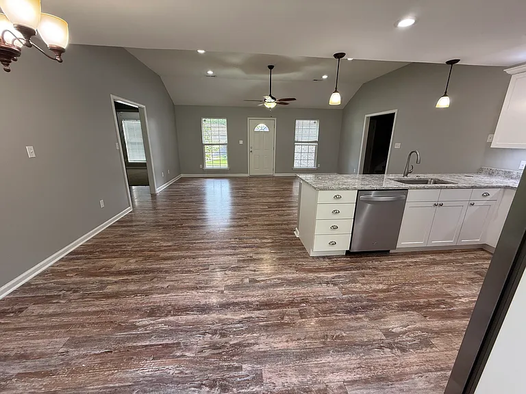1020 Neeleys Bnd — Photo 11