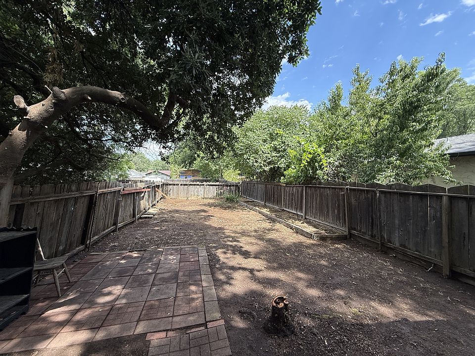1st image of 1092 Humboldt Ave