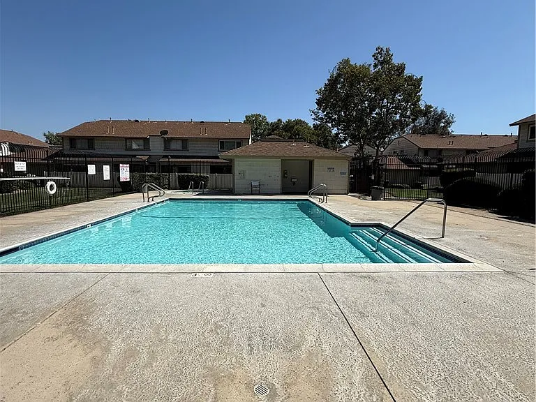 1031 S Palmetto Ave — Photo 36