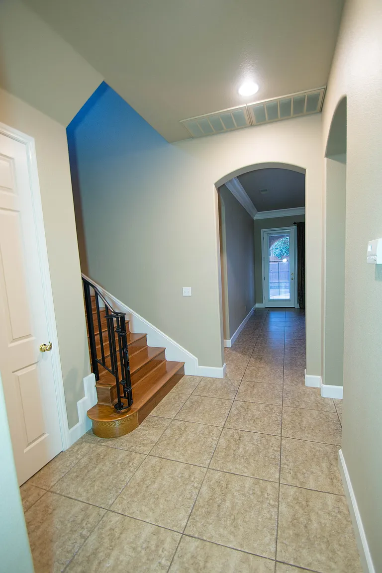 1163 Lester Ave photo 1