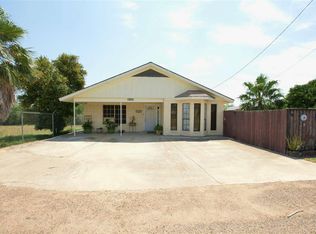 5405 Victoria Ln, Zapata, TX 78076