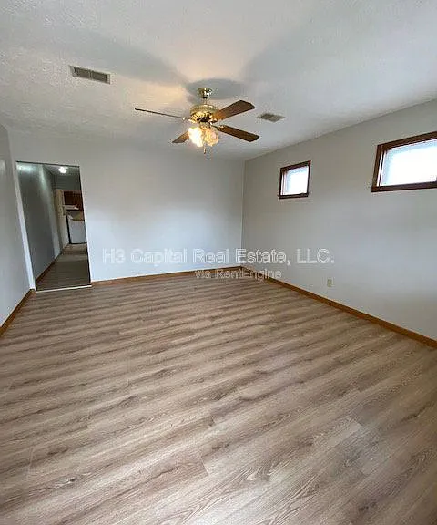 2011 Harris St #C — Photo 2