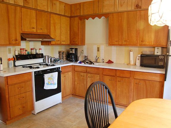 5th image of 495 Luther St