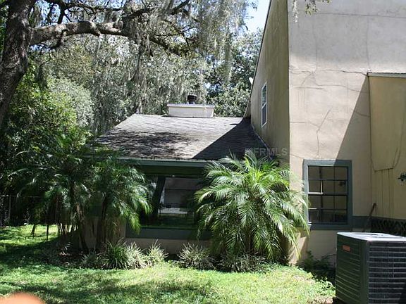 3rd image of 4202 Shadow Wood Dr