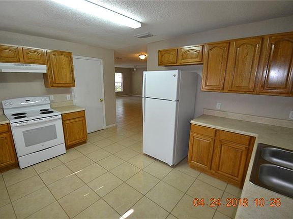 5th image of 1304 E Palifox St