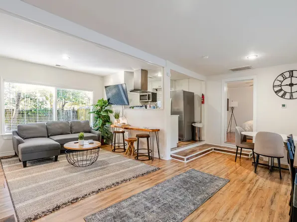 3718 Live Oak St #A, Columbia, SC 29205