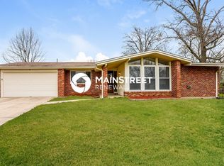 5 Whitney Cir, Florissant, MO 63033