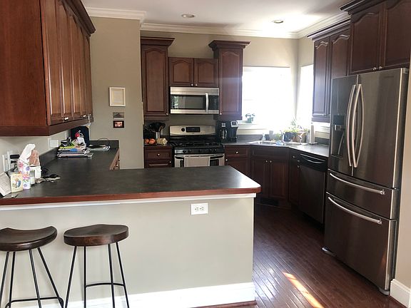2nd image of 1204 Harp St