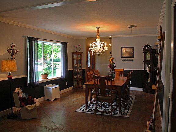 3rd image of 119 Bailey Ave