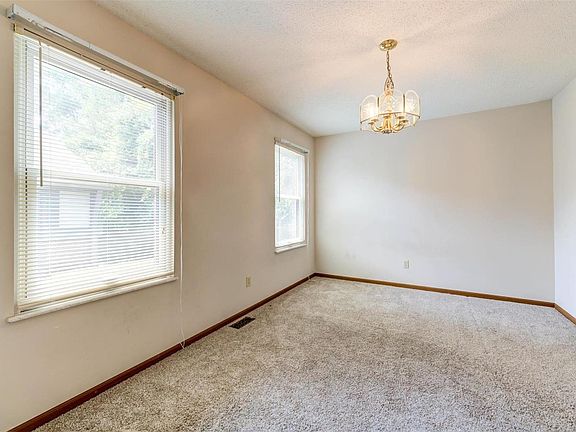 5th image of 13110 Royal Pines Dr