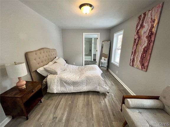 2nd image of 4611 Grace Pl
