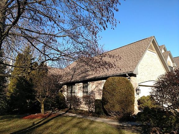 2nd image of 520 Rosebud Dr N