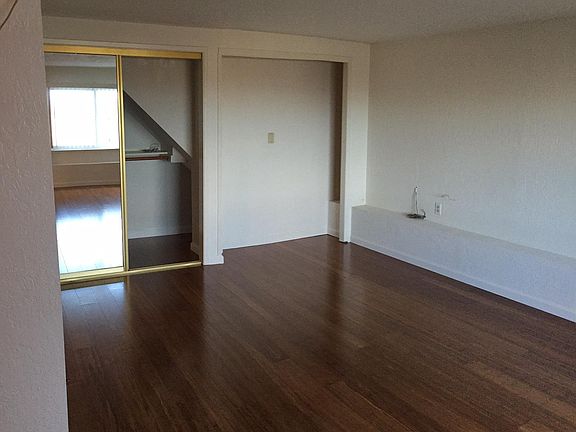 5th image of 780 Clarinada Ave #A