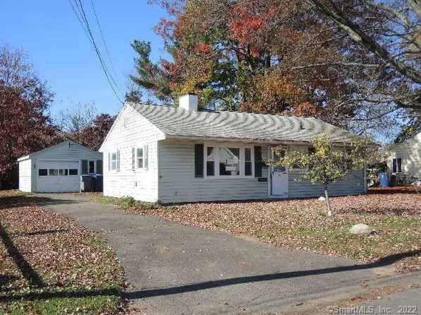 4 Rosemont Drive, Plainville, CT 06062