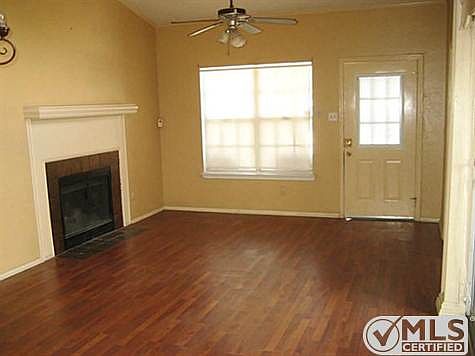 3rd image of 4664 Baytree Dr