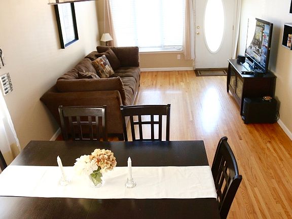 2nd image of 1266B Mason Ave #B