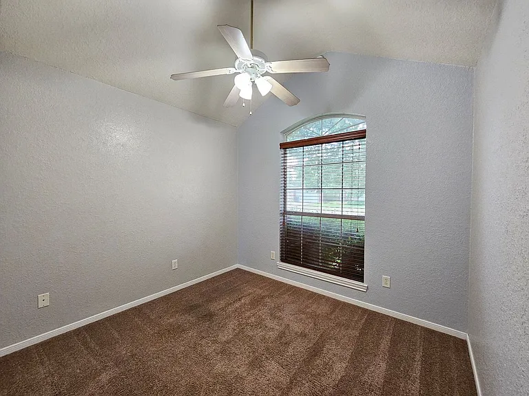 4107 Barrington Trl — Photo 12