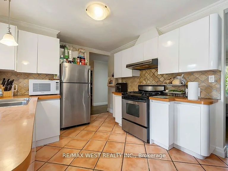11 Duval Dr — Photo 12