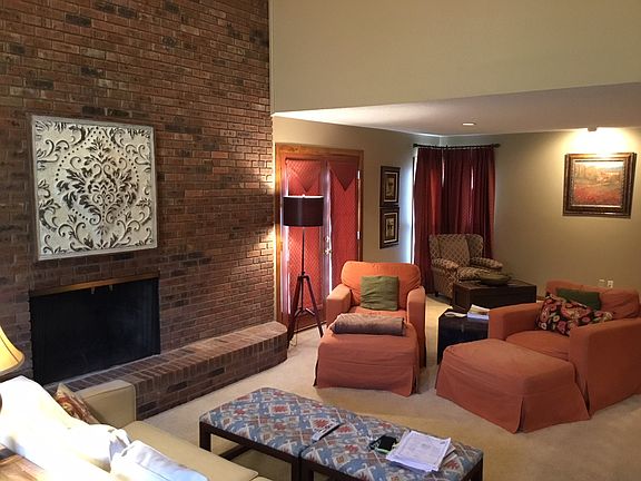 3rd image of 8420 Briar Creek Dr