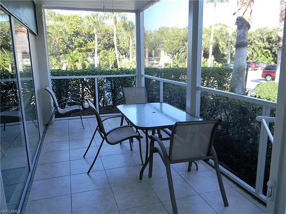 4th image of 827 E Gulf Dr Unit H4