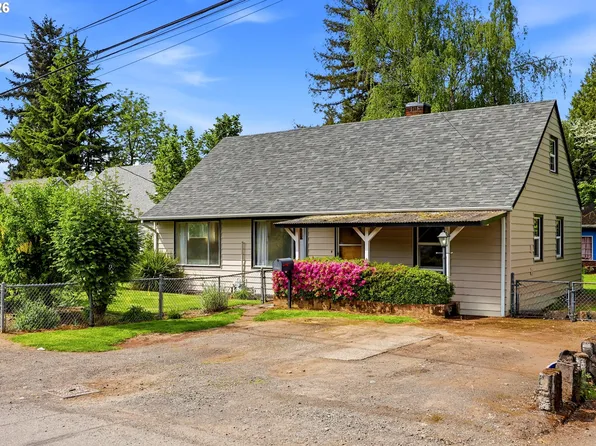 7131 NE Roselawn St, Portland, OR 97218