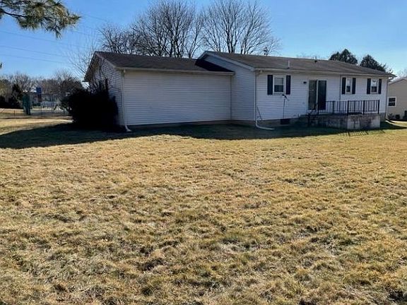 4th image of 2707 Bedford Dr