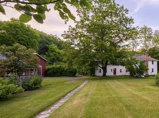 696 Salisbury Tpke, Rhinebeck, NY 12572