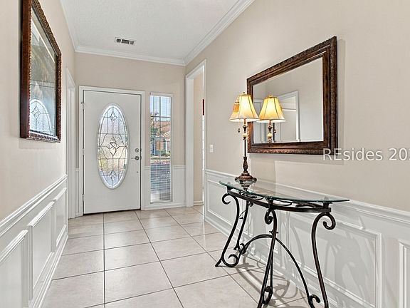 5th image of 39 Thomas Bee Drive