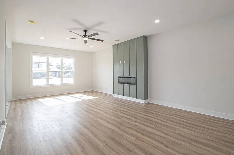 4 bed, 3.5 bath, 3228 sqft, $3,330 — Photo 4