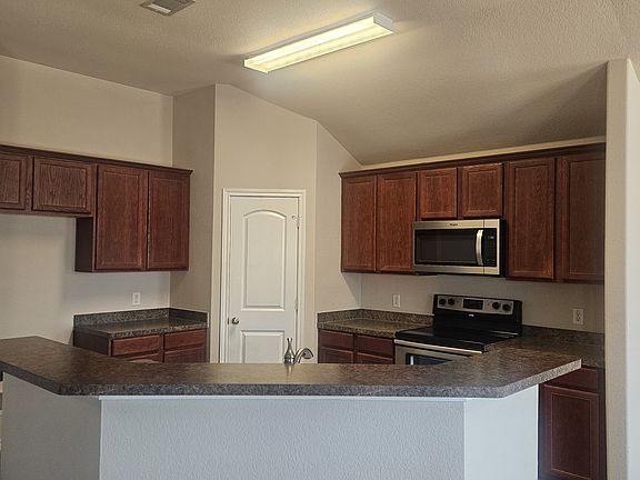 4th image of 1707 Griffin Ln