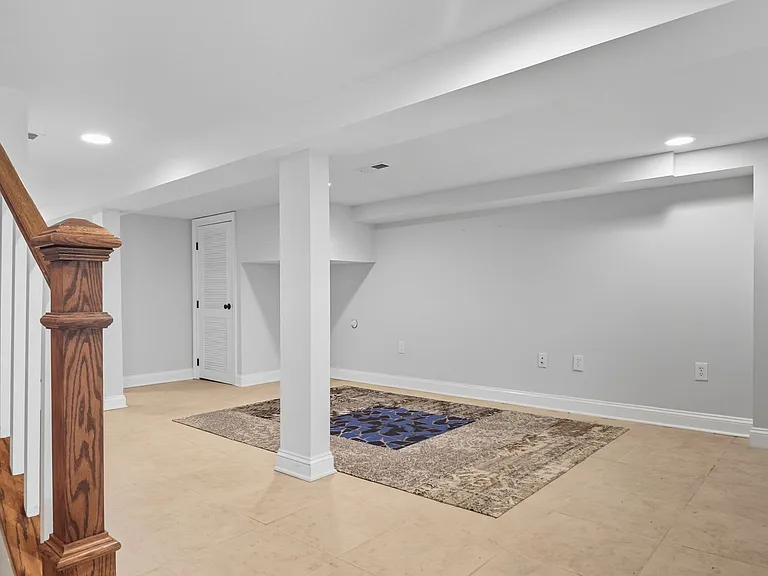 1654 Gales St NE — Photo 8
