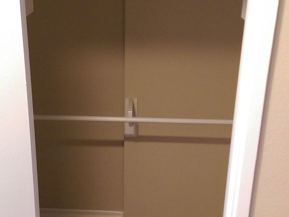 2nd image of 1575 Tanglewood Ln APT I234
