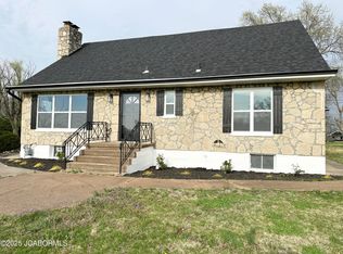 1434 Sunset Lake Rd, Jefferson City, MO 65109