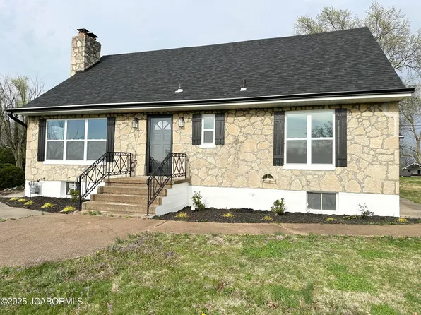 1434 Sunset Lake Rd, Jefferson City, MO 65109