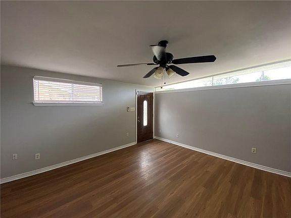 3rd image of 4711 Sierra Madre Dr