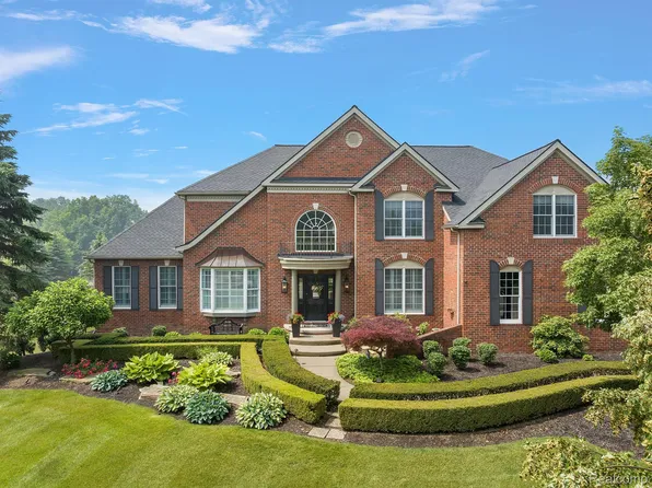 50529 Eagles Nest, Northville, MI 48168