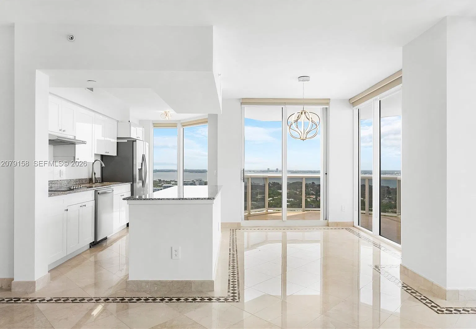 Blue Diamond Condo — Photo 4