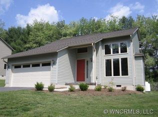 24 Bf Haynes, Candler, NC 28715