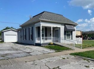 311 S Main St, Webb City, MO 64870