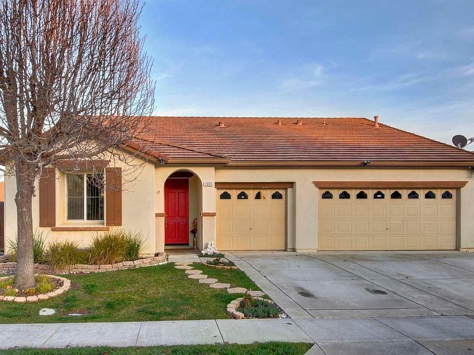 1st image of 2633 Meadowlark Cir