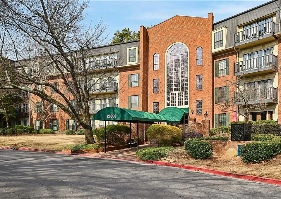 1st image of 28214 Plantation Dr
