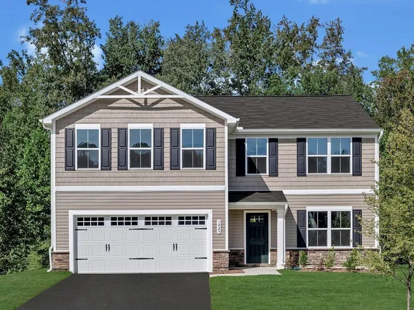 4 Vista Ridge Blvd, Staunton, VA 24401