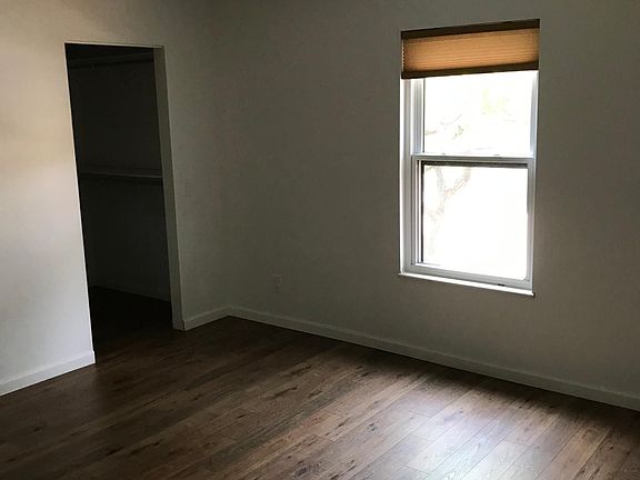 2nd bedroom with walk in closet
