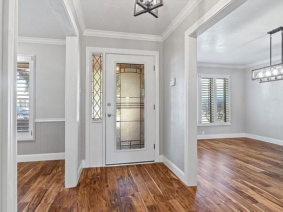 4th image of 5407 79th St