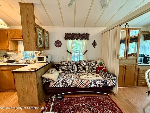 4th image of 869 Whitetail Way
