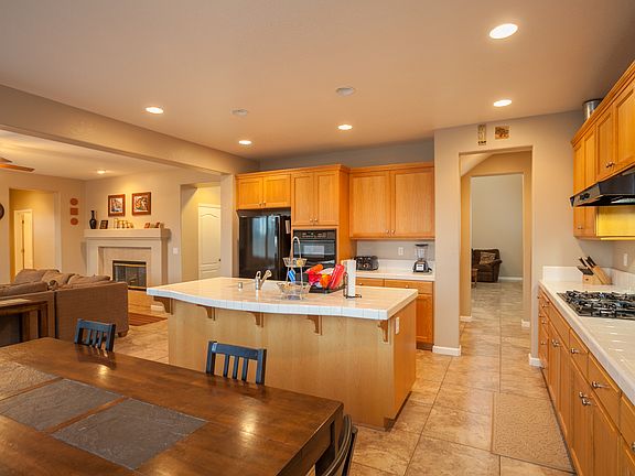 4th image of 1932 Casterbridge Dr